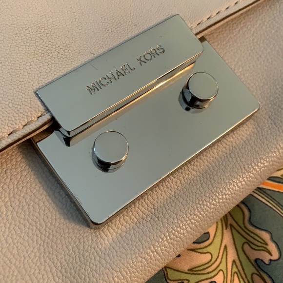 Michael Kors Clutch - Picture 2 of 10